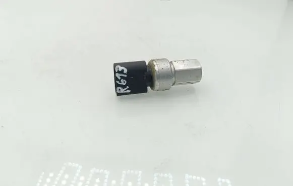 Volkswagen Transporter - Caravelle T5 Air conditioning (A/C) pressure sensor 1K0959126E 82CP0905 165212