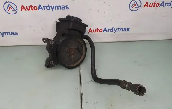 BMW 3 E46 Power steering pump 6756575 32416756575