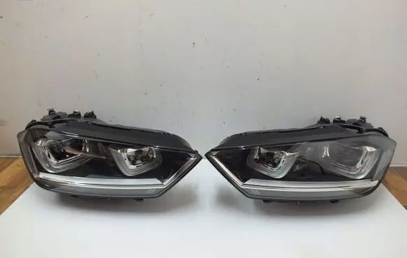 Volkswagen Golf Sportsvan Headlight/headlamp 518941754A