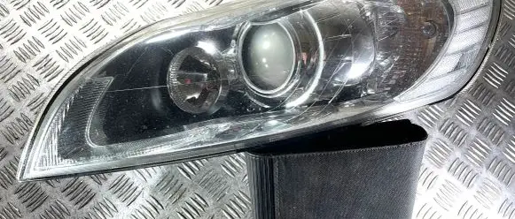 Volvo C70 Headlight/headlamp 31299756 130732926901