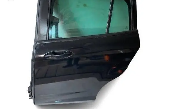Ford B-MAX Rear door 