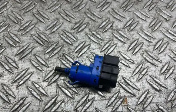 Mazda CX-5 Clutch pedal sensor 