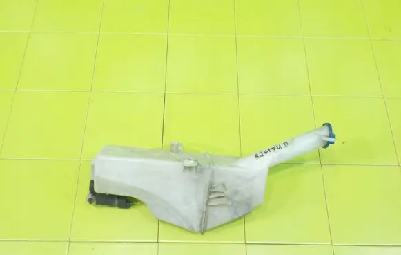 Hyundai ix20 Windshield washer fluid reservoir/tank XP157