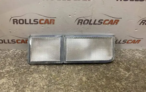 Volkswagen PASSAT B4 Front reflector 084411613RF 4411613RU