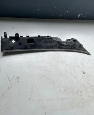 Peugeot Boxer Wiper trim 1306178070 B80E