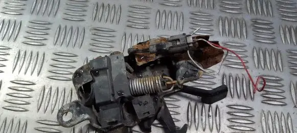Toyota Prius (XW10) Engine bonnet/hood lock/catch
