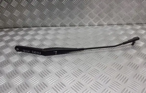 Ford Focus Front wiper blade arm 4M5117526AB
