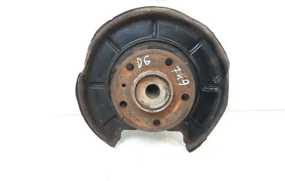 Mercedes-Benz B W245 Rear wheel hub