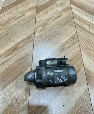 Mercedes-Benz Vito Viano W639 Starter motor A6519060026 4280005511