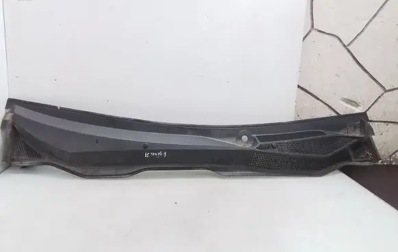 Opel Astra H Wiper trim 