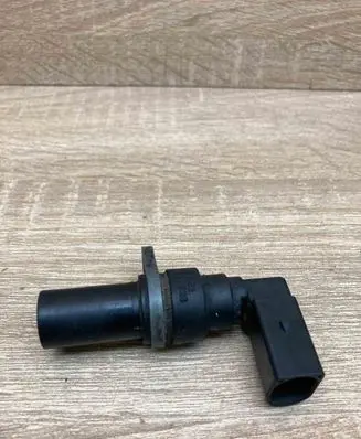 BMW 5 E39 Crankshaft speed sensor 2247926 25916010