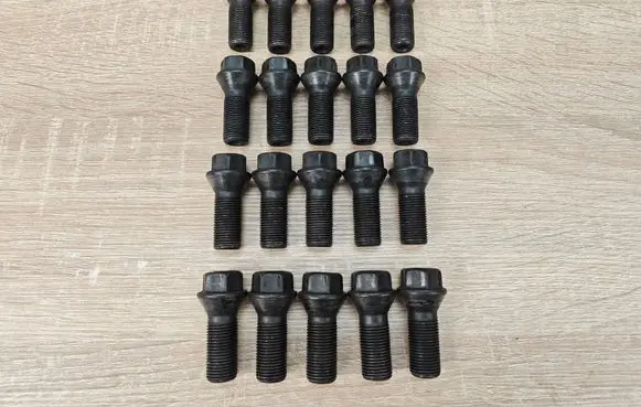 BMW 8 G16 Nuts/bolts SZPILN63