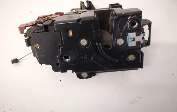 Volkswagen Caddy Front door lock 3D1837015AB