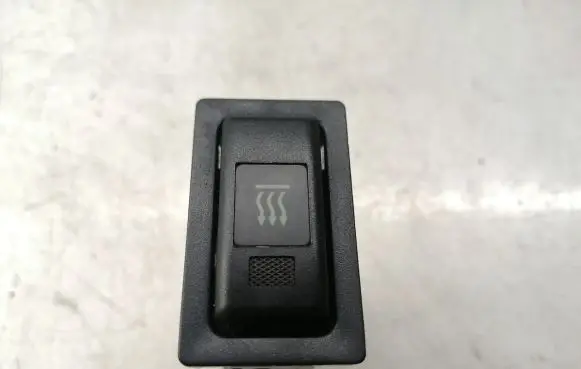 Toyota Corolla Verso AR10 Windscreen/window heater switch 8729002010 153337