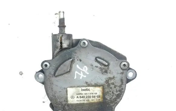 Vacuum pump