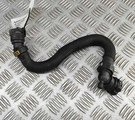 Engine coolant pipe/hose