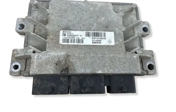 Renault Clio IV Engine control unit/module 237101907R S180042157A 237101206R