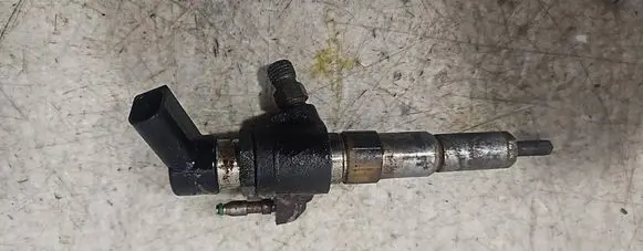 Ford Focus Fuel injector 50274V05 9674973080