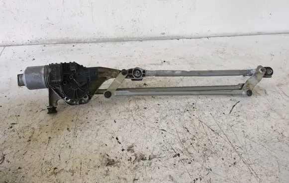 Front wiper linkage and motor