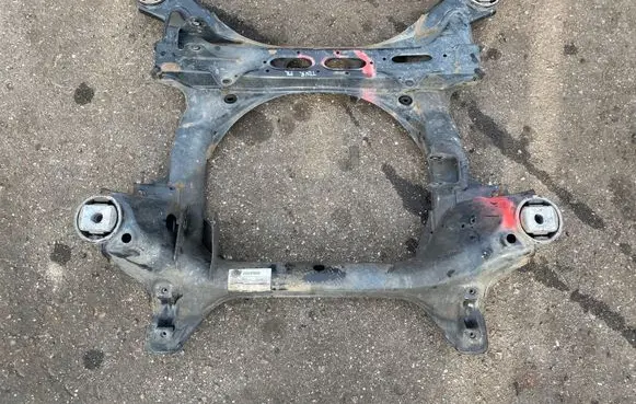 Volkswagen Touareg II Front subframe 7P0400025 HD034887 20641436