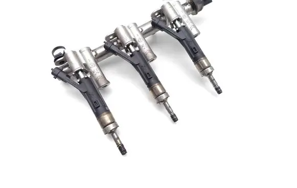 Opel Grandland X Fuel injectors set 9810335380 9802438180