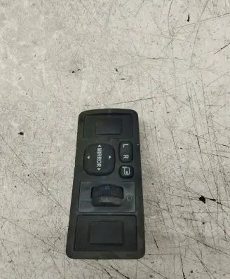 Toyota Avensis T250 Wing mirror switch 183575