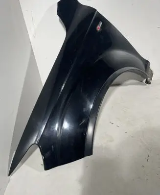 Audi Q7 4L Fender 4L0821105