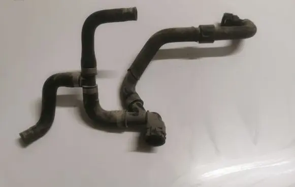 Audi Q7 4M Engine coolant pipe/hose 4M0122109