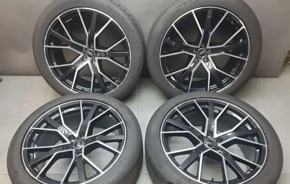 Audi Q8 R22 alloy rim 4M8601025Q