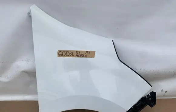Opel Movano B Fender 631000936R