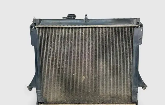 Hummer H3 Coolant radiator 