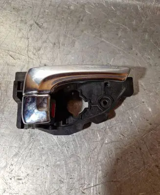 Hyundai ix35 Front door interior handle trim 826292S000