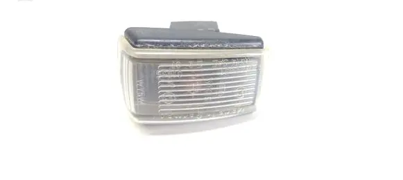 Volvo S70 V70 V70 XC Front fender indicator light 6R0142631