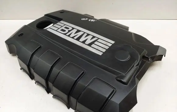 BMW 1 E81 E87 Engine cover (trim) 1112755603306 17491511 11127556033