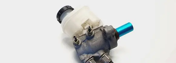 Infiniti FX Master brake cylinder CG011