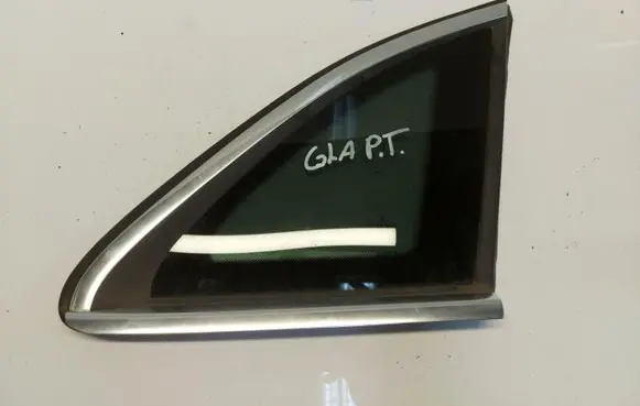 Mercedes-Benz GLA H247 Rear side window