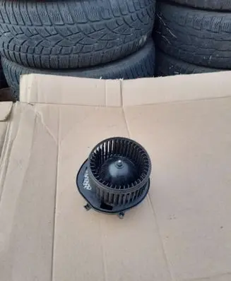 Peugeot Expert Heater fan/blower 9654652480