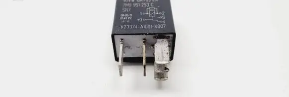 Volkswagen PASSAT B6 Other relay 7M0951253C