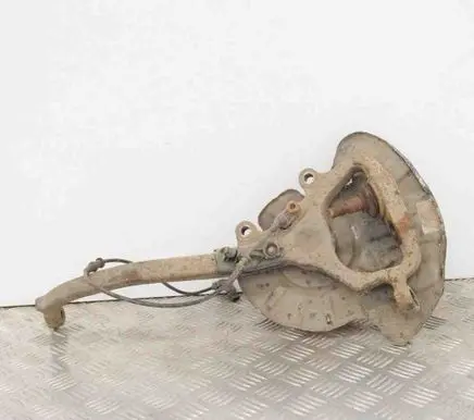 Mercedes-Benz S W220 Front wheel hub