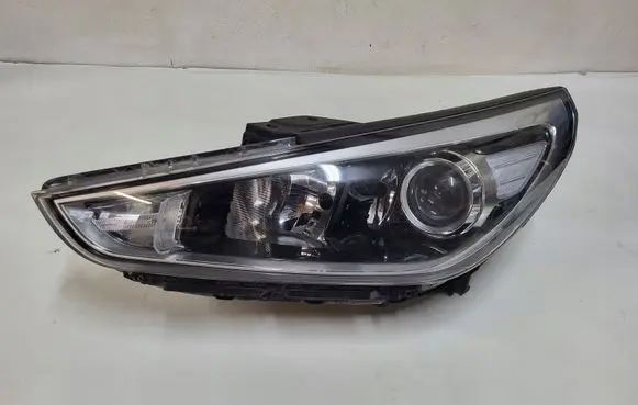 Hyundai i30 Headlight/headlamp 92101-G4XXX