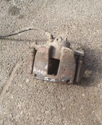 Citroen Xsara Picasso Front brake caliper