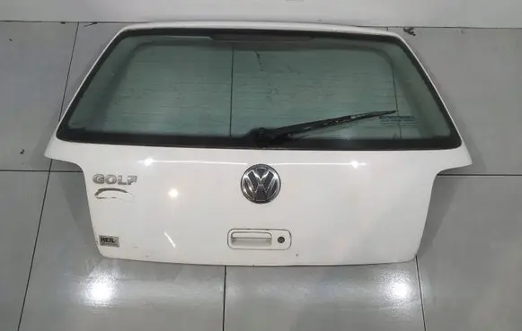 Volkswagen Golf IV Tailgate/trunk/boot lid