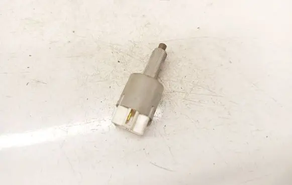 Toyota RAV 4 (XA30) Brake pedal sensor switch 