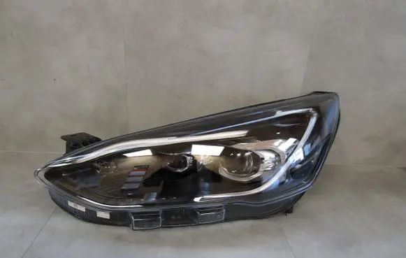 Ford Focus Headlight/headlamp JX7B13E017AJ