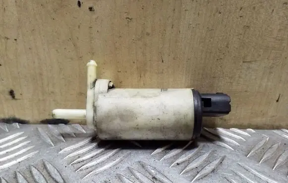 Volvo S70 V70 V70 XC Windscreen/windshield washer pump 044002