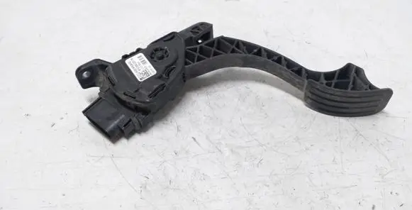 Ford Mondeo MK IV Accelerator throttle pedal 6G929F836RC 9F836RC