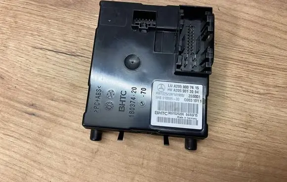 Mercedes-Benz C W205 Air conditioning/heating control unit A2059007615