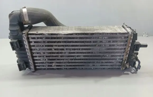 Ford Focus Intercooler radiator BV61-9L440-CJ