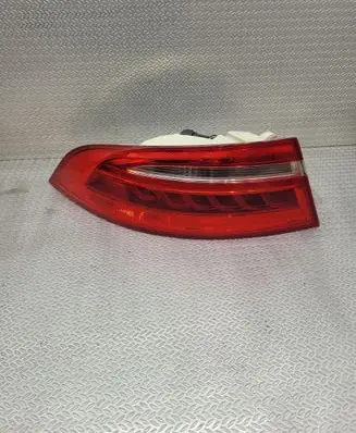 Jaguar XE Rear/tail lights