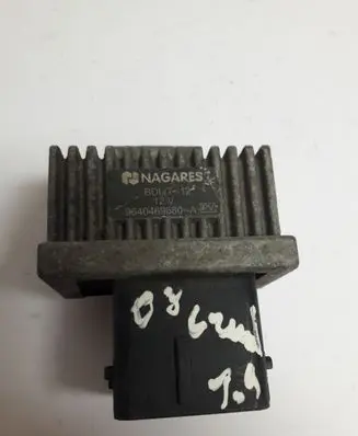 Renault Scenic II - Grand scenic II Glow plug pre-heat relay 9640469680A 9640469680